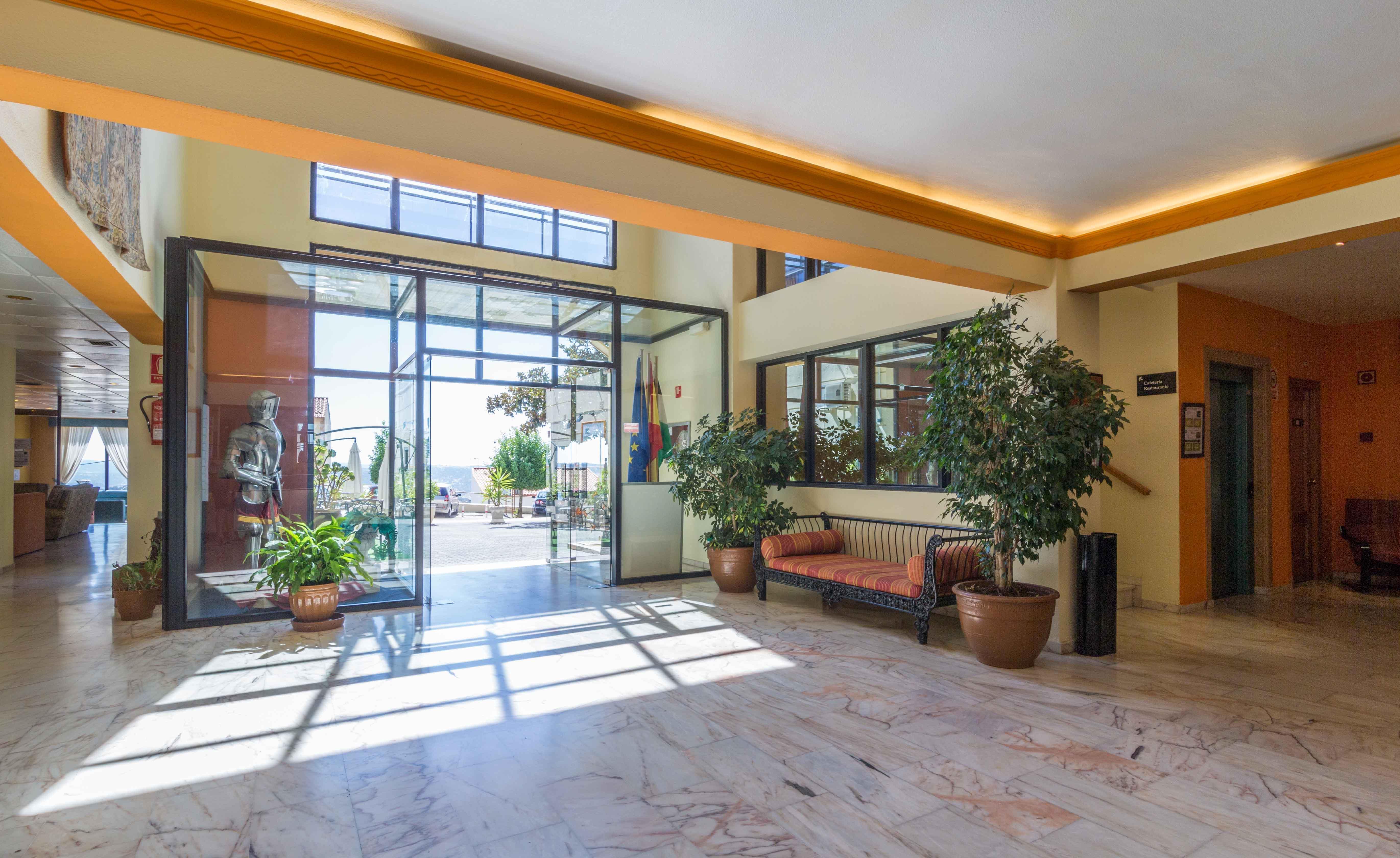 Hotel Los Templarios Jerez De Los Caballeros Exteriér fotografie